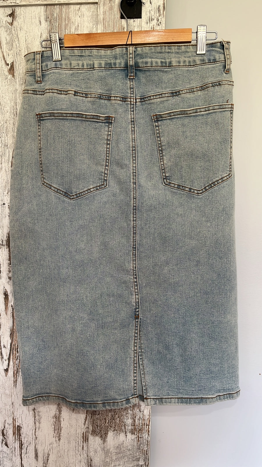 Gordon Smith Women's Light Wash Denim Skirt size 12 - Image 2