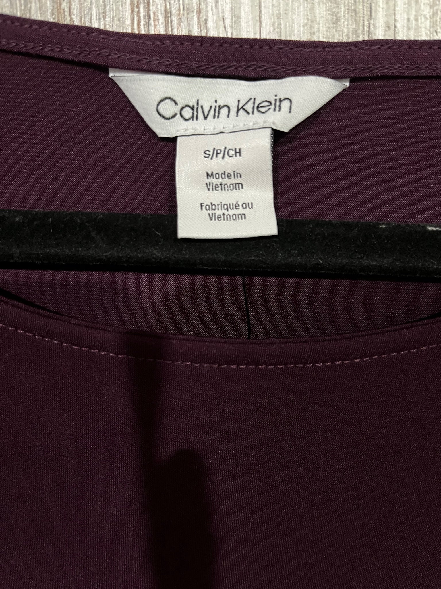Calvin Klein Women's Purple Flutter Sleeve Blouse - Image 2