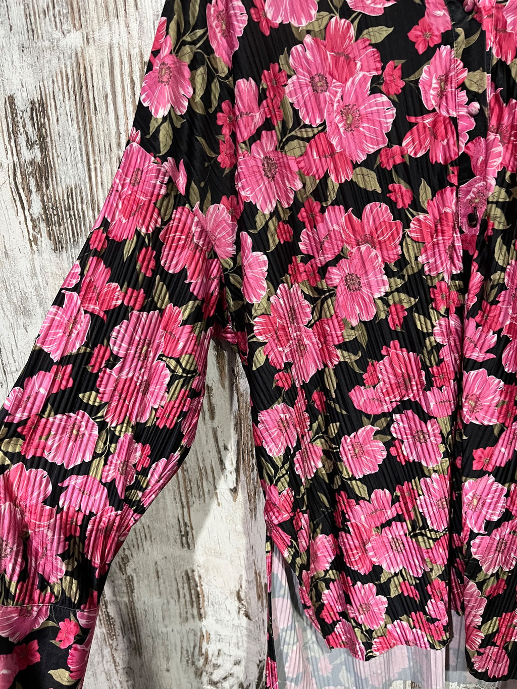 Decjuba Pleated Floral Button-Down Blouse Size L - Image 2