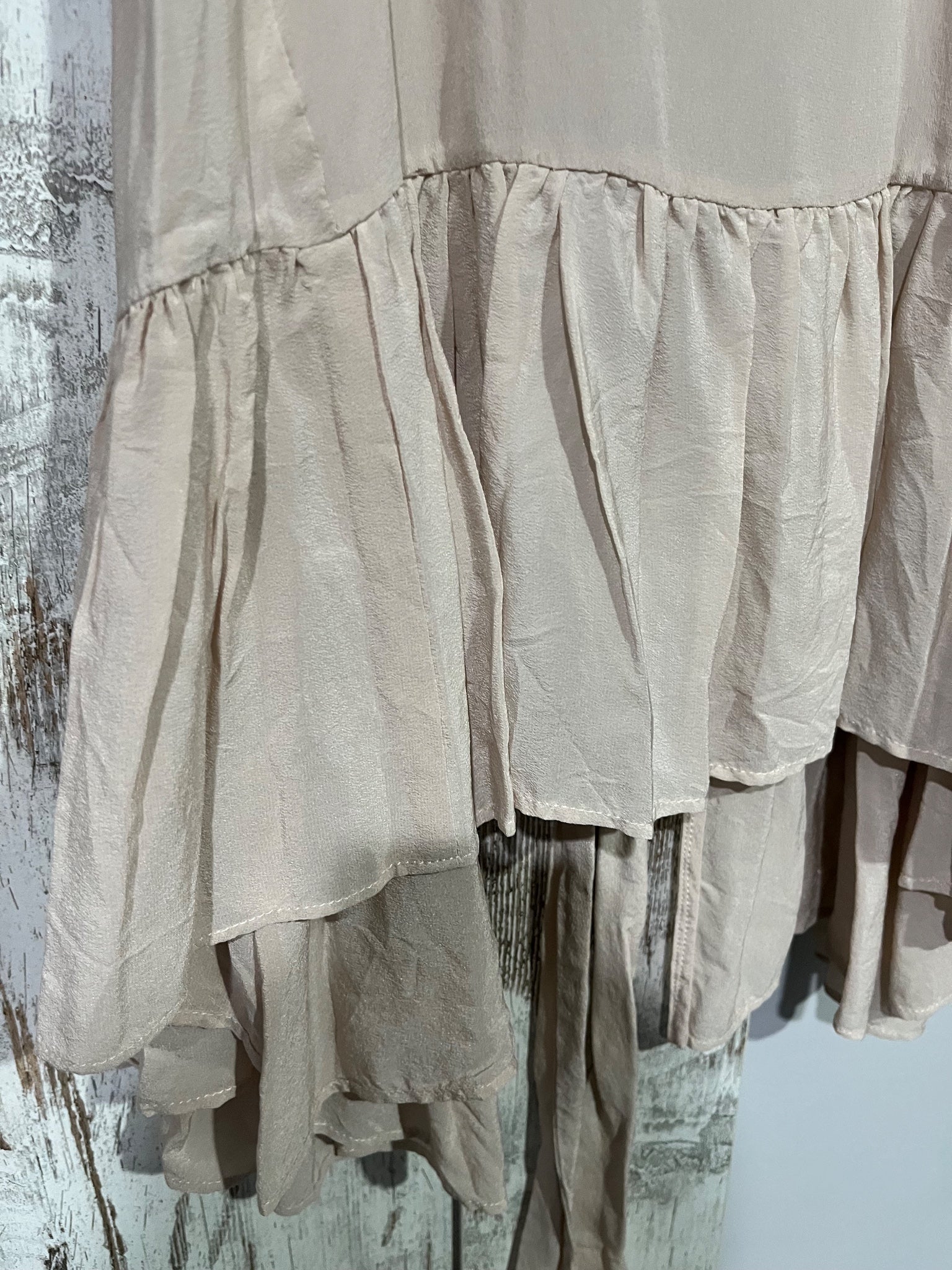 M.A. Dainty Silk Sleeveless Ruffle Hem Tunic Top Beige Size 8 - Image 2