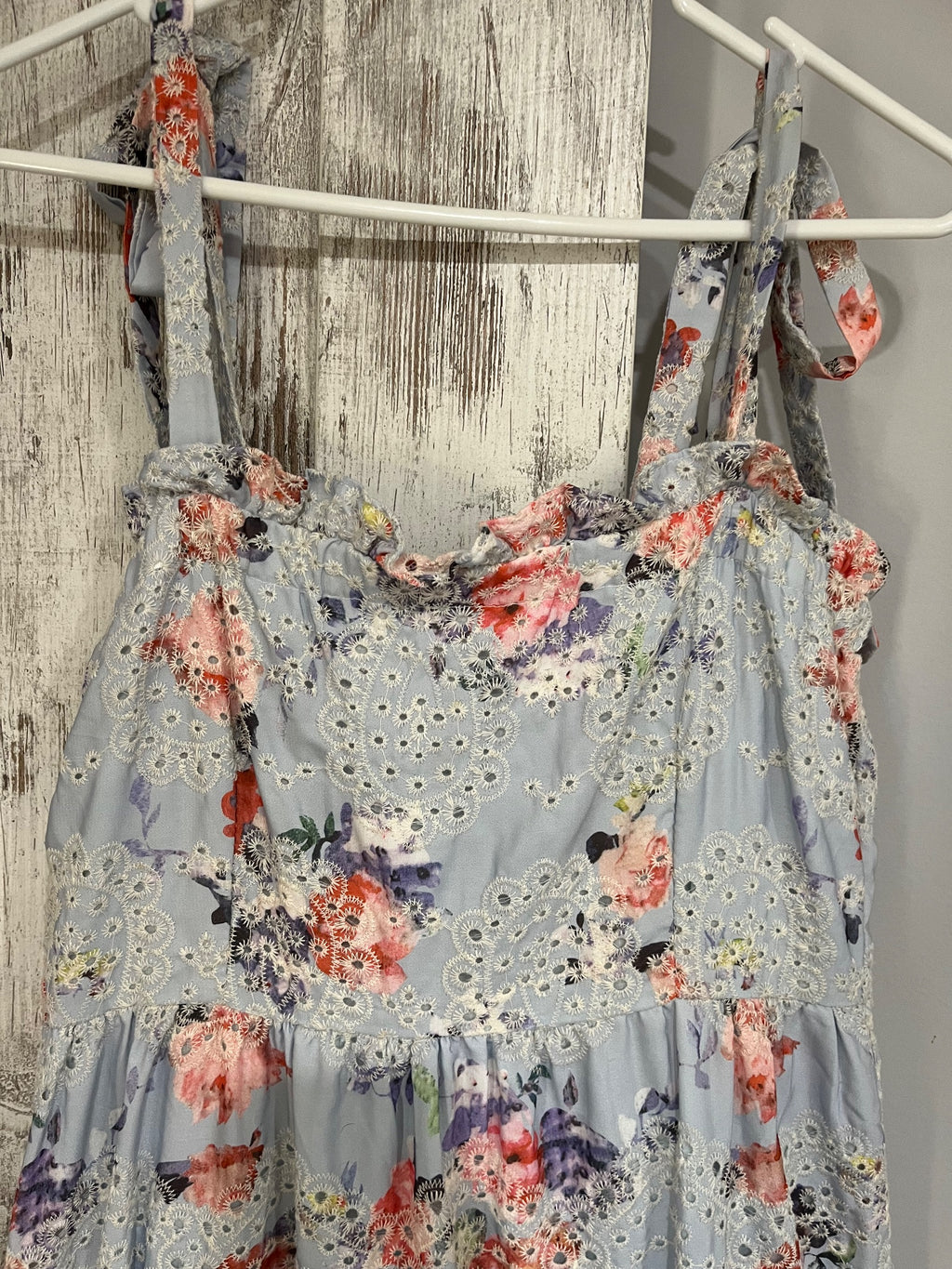 Dahlia & Sun Floral Eyelet Tiered Midi Dress size S - Image 2