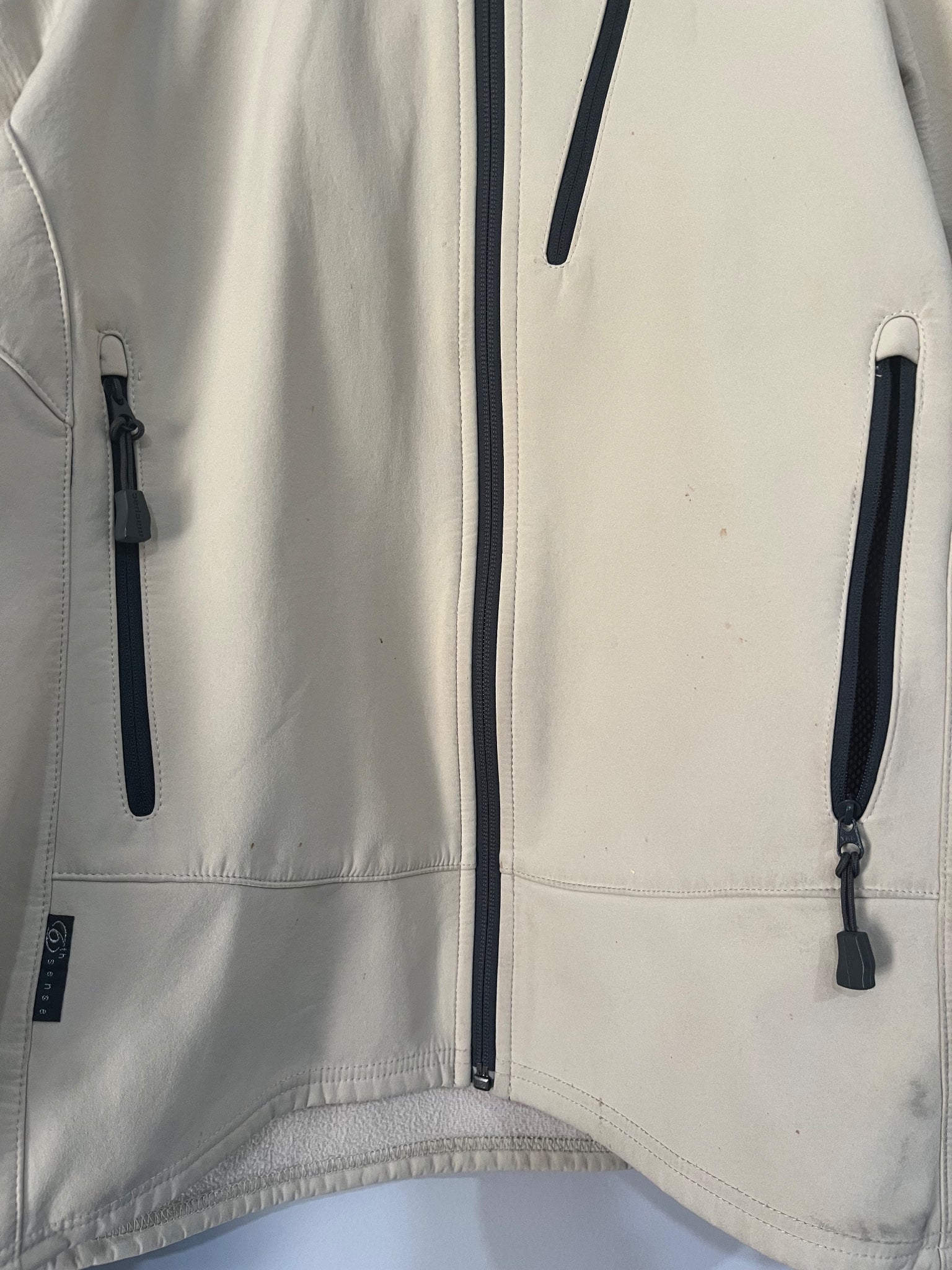 Macpac Women's Softshell Hooded Jacket Beige Size 14 - Image 3