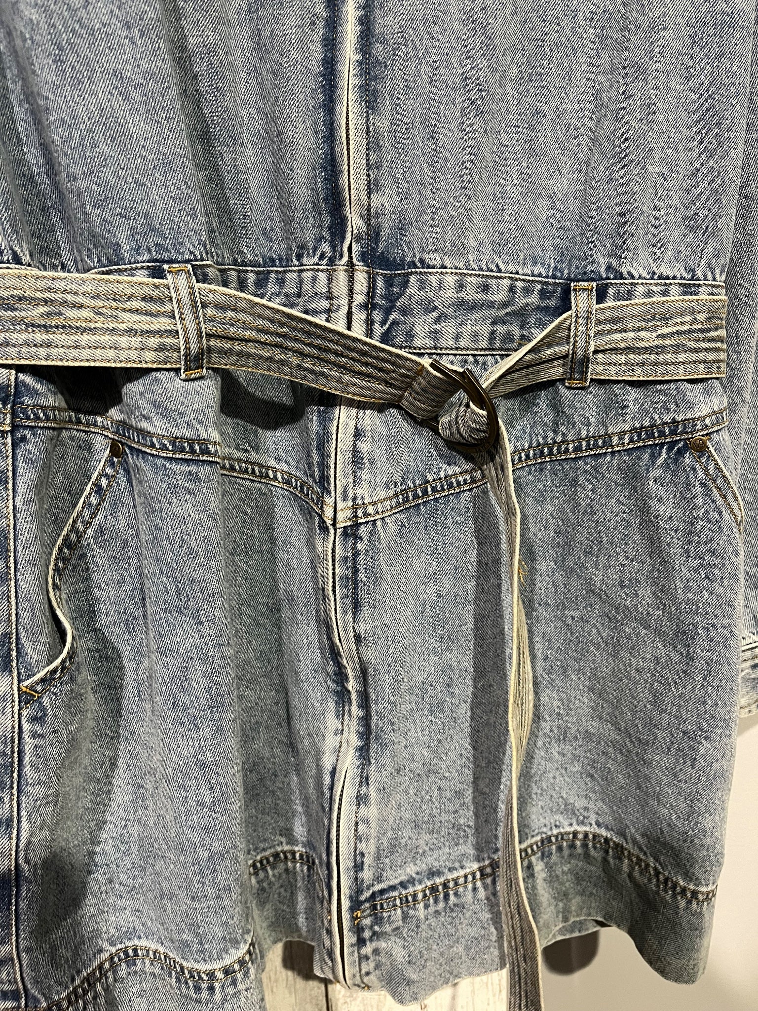 Kivari Acid Wash Denim Zip-Up Belted Dress - Image 3
