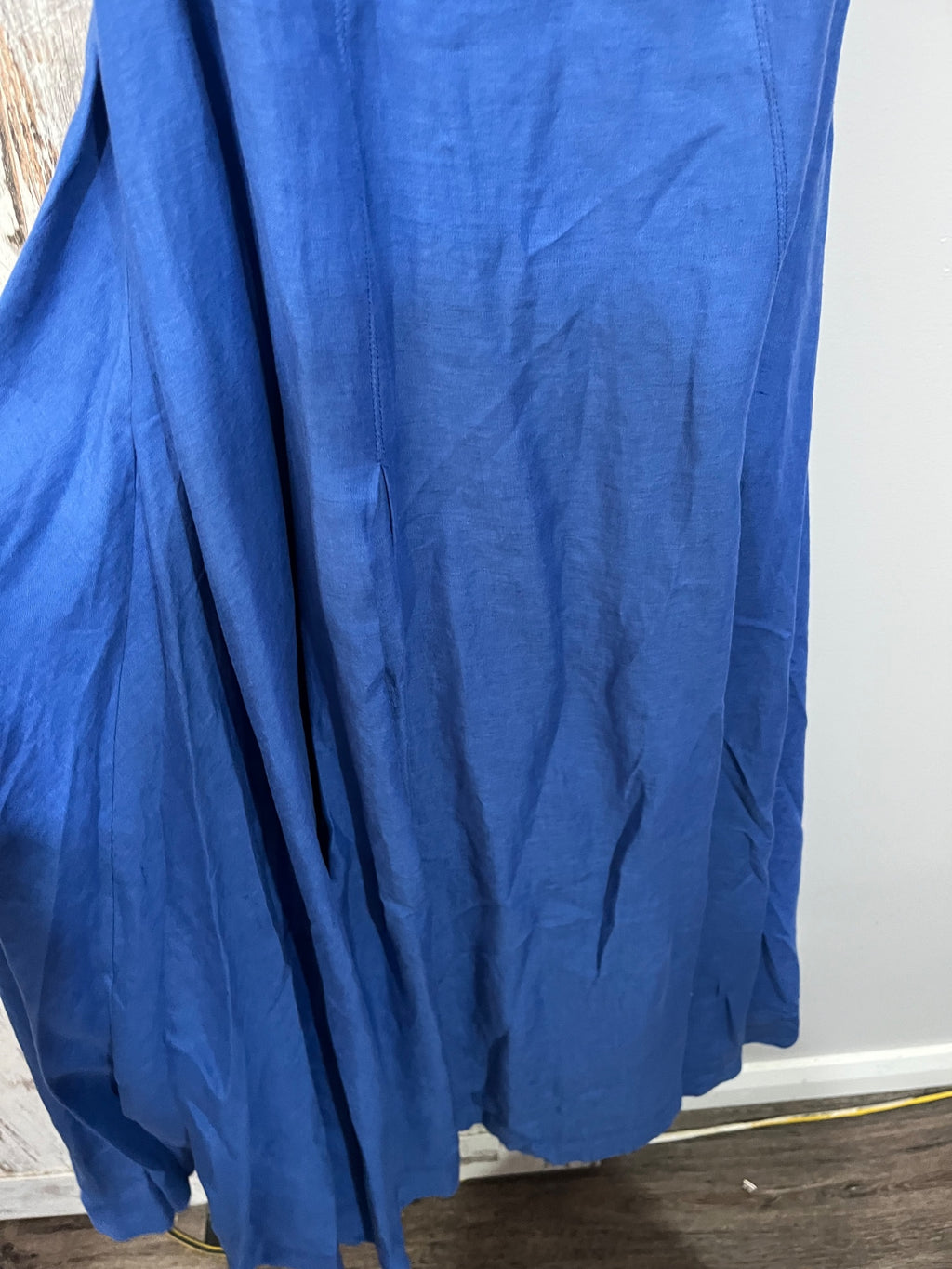 Aureta Blue Linen Cross-Back Maxi Dress - Image 3