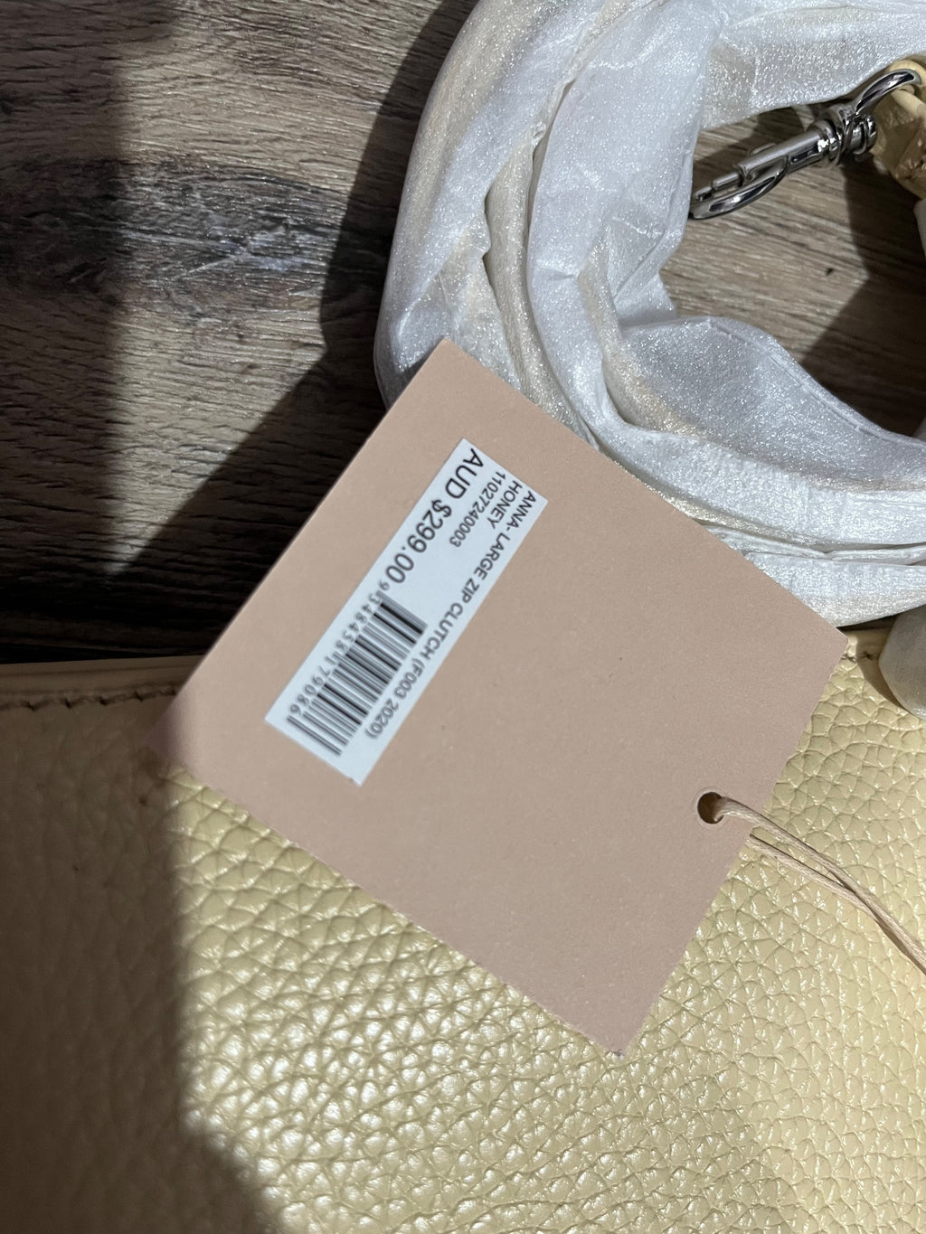 Oroton Anna Large Zip Clutch Honey Leather - Image 3