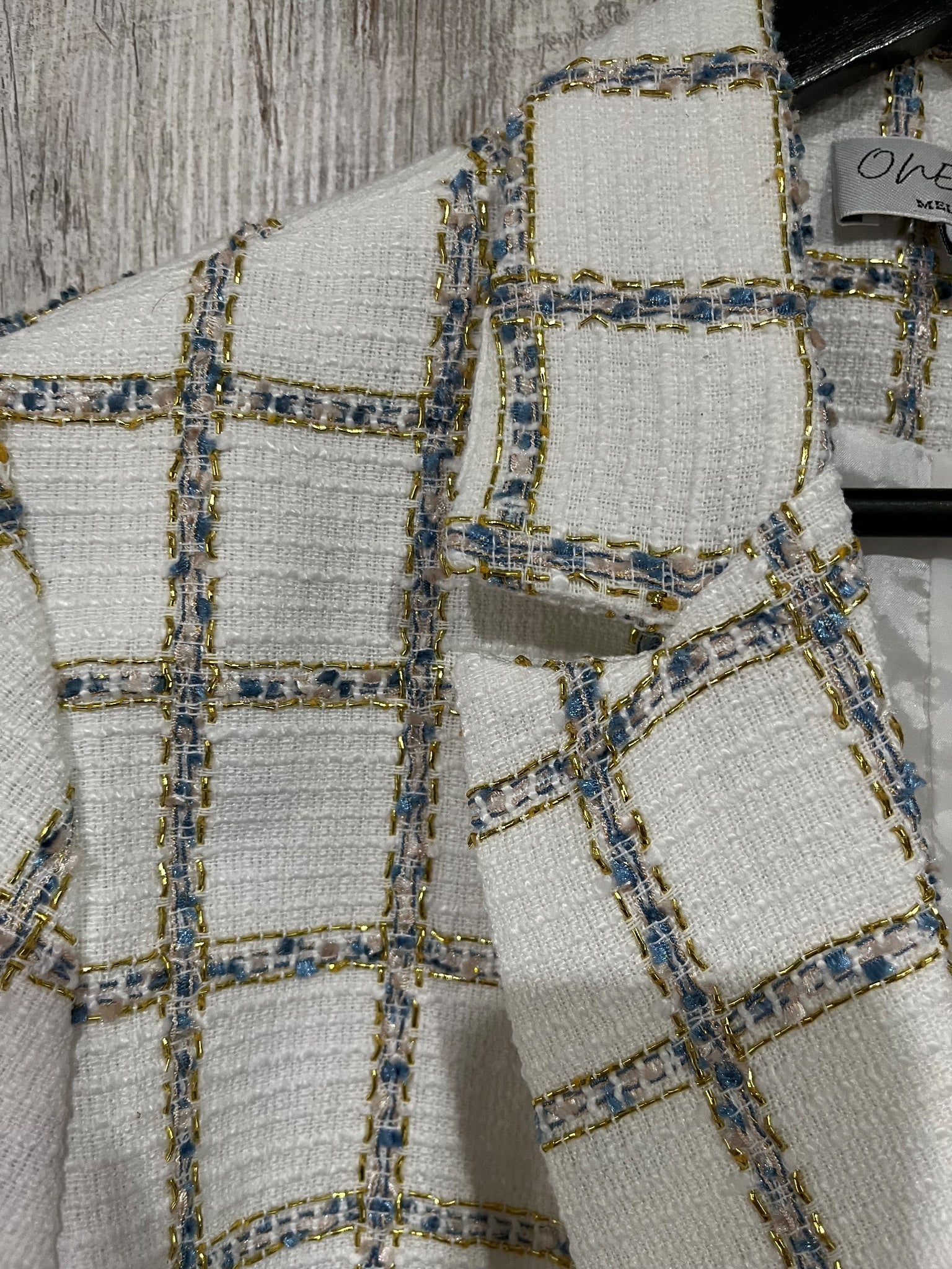 One Two Melbourne White & Gold Metallic Tweed Double-Breasted Blazer - Image 3