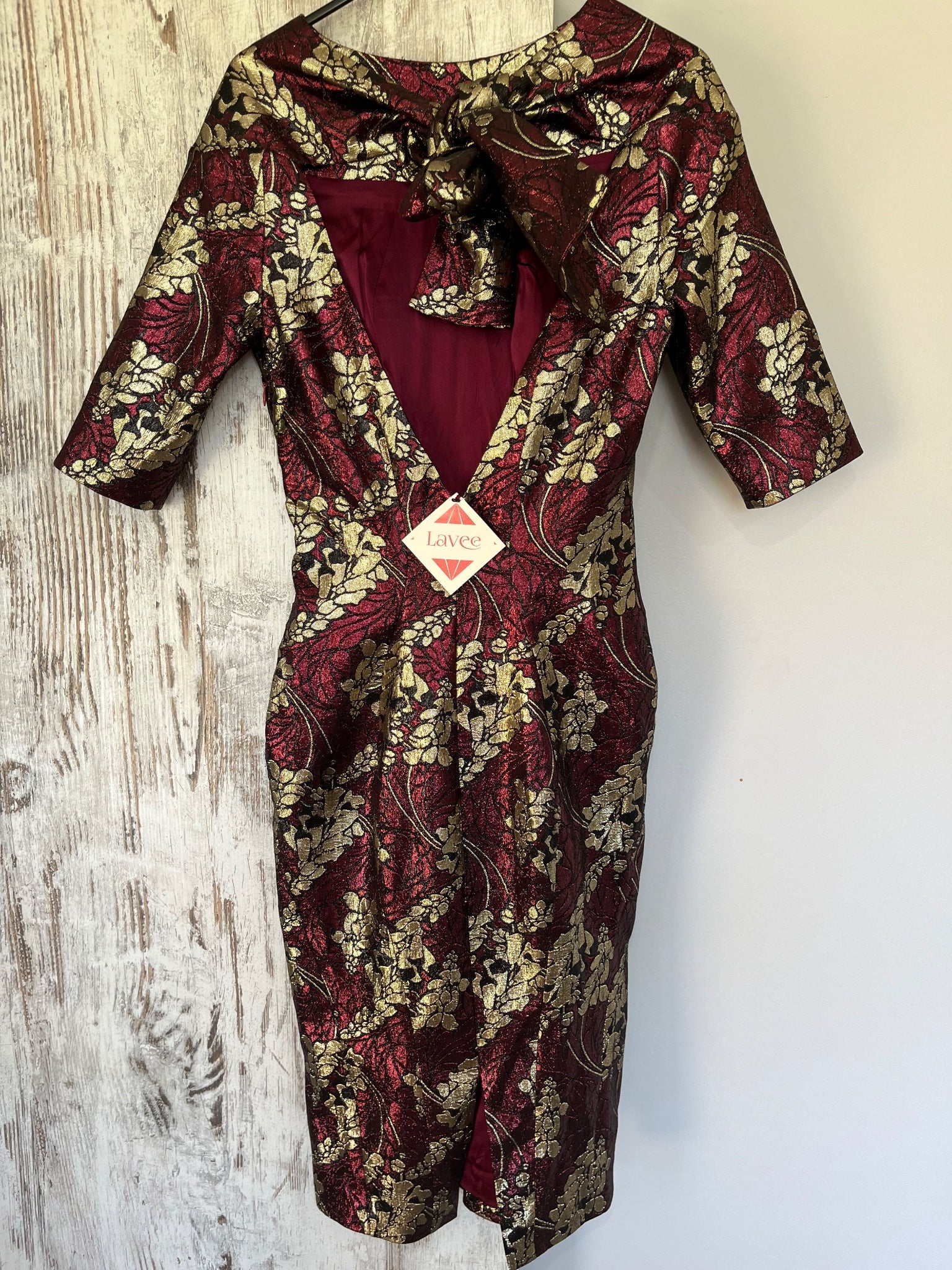 Lavee Clara V-Tie Back Boat Neck Wisteria Lamé Dress RRP $740 - Image 3