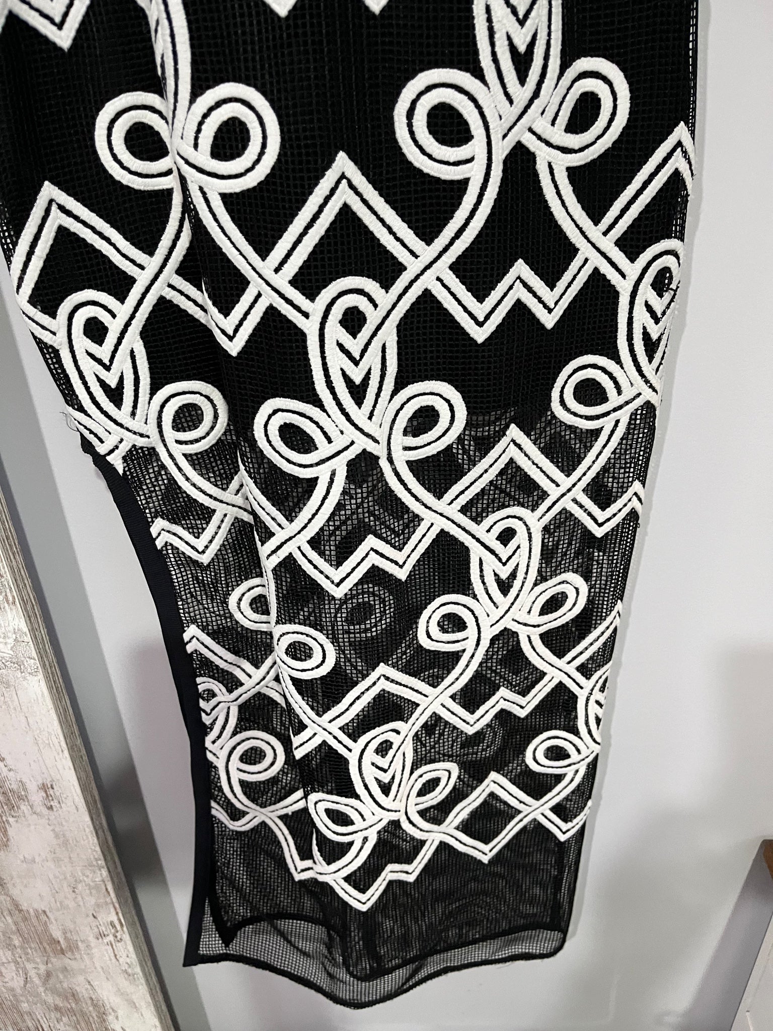 Manning Cartell Black and White Geometric Embroidered Midi Dress - Image 3