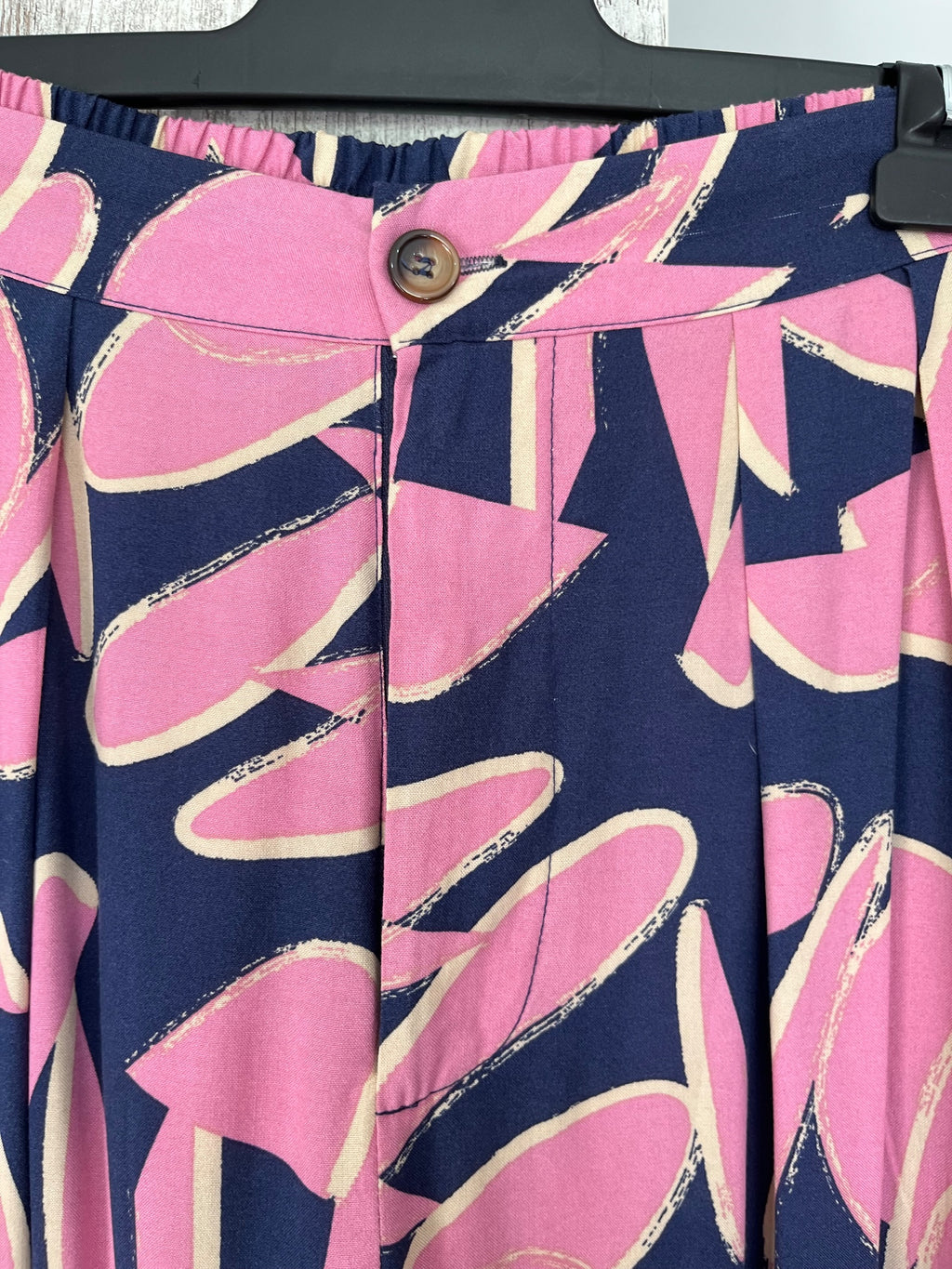 Fria Women's Navy And Pink Abstract Print Wide Leg Trousers Size 14 - Image 3