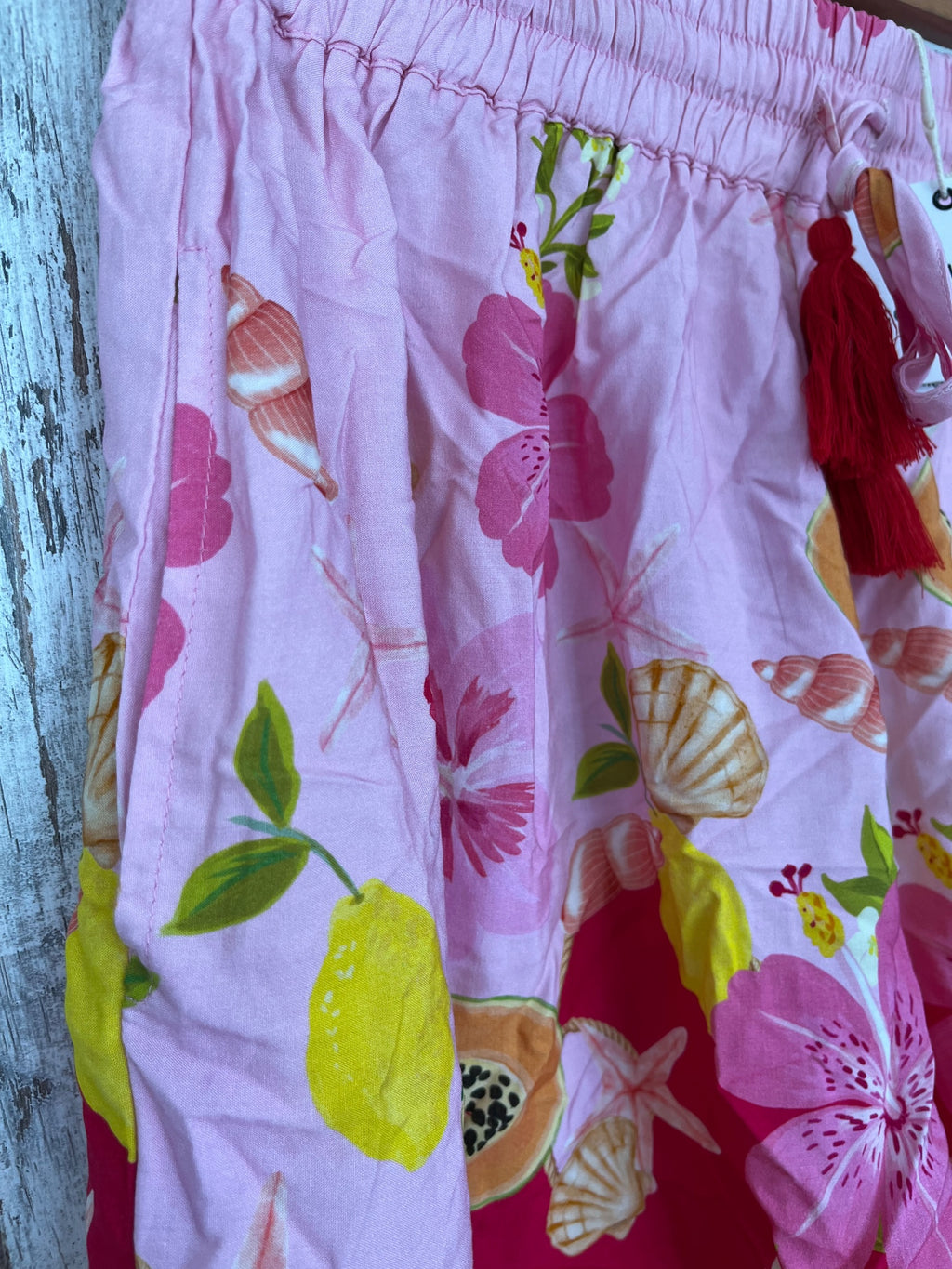 New U Collection Tropical Fruit & Floral Print Shorts Size 14 - Image 3