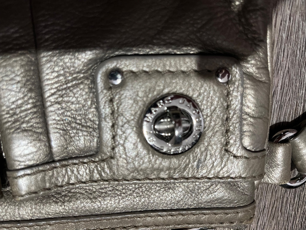 Marc by Marc Jacobs Classic Q Metallic Gold Leather Wristlet - Image 3