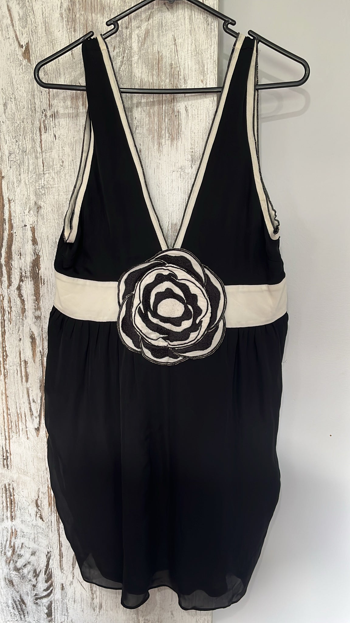 Sass & Bide Black & White Silk Floral Applique Empire Waist Tunic Top - Image 4