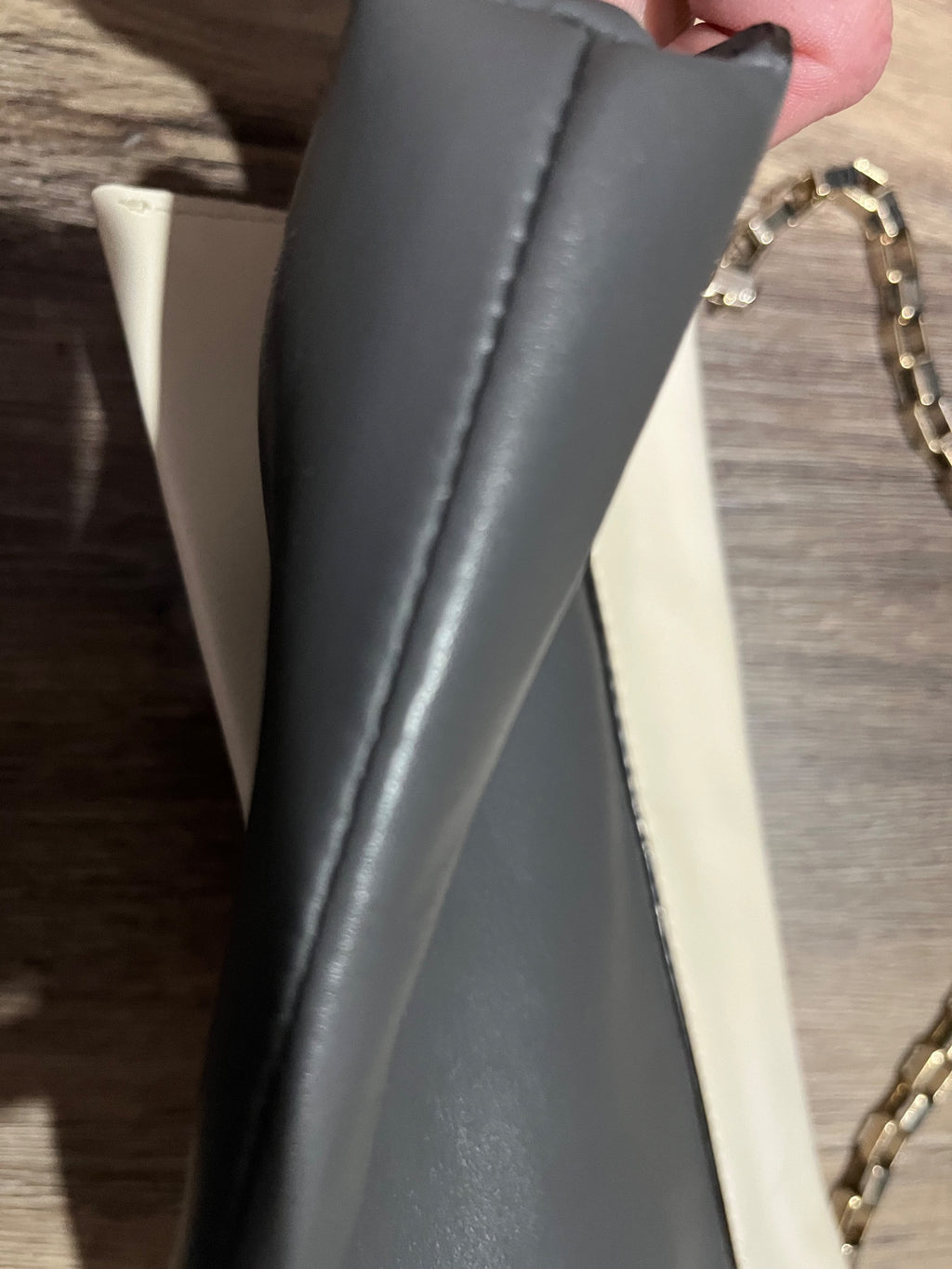 kate spade Two-Tone Leather Chain Clutch Crossbody Bag - Image 4