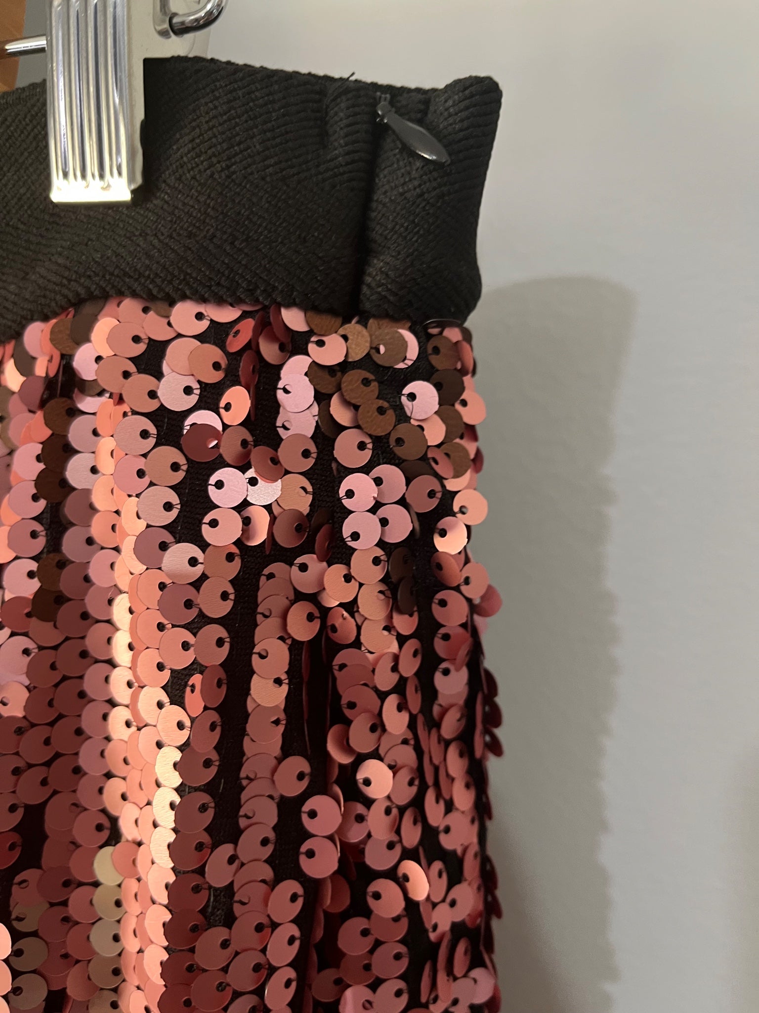 We Are The Others Skylar Sequin Ombre Midi Skirt New With Tags - Image 4