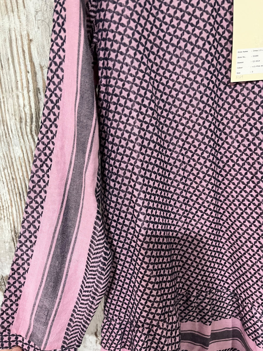 Summery Copenhagen Pink And Patriot Blue Geometric Drop Hem Dress RRP$269 - Image 4
