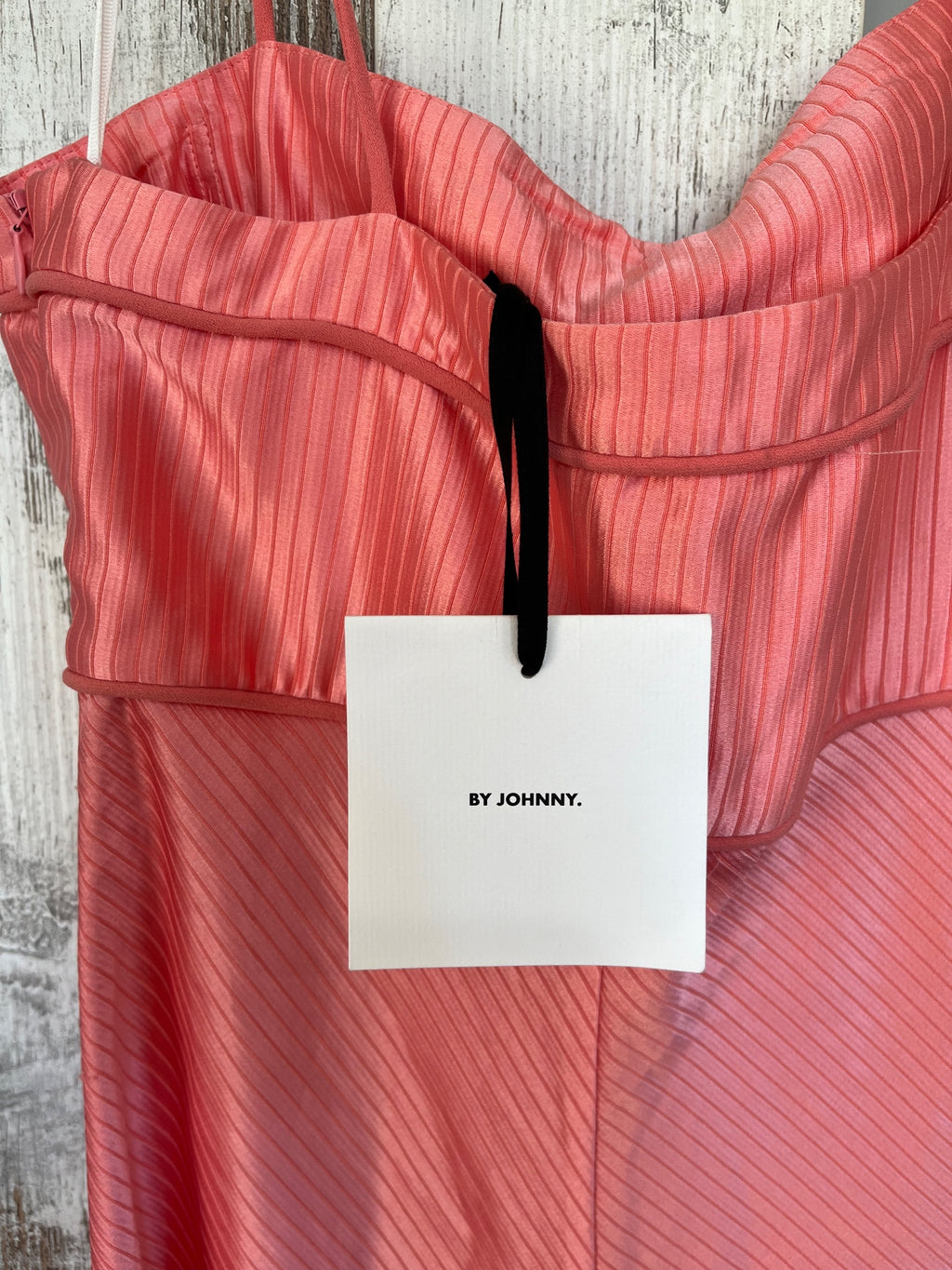 BY JOHNNY. Coral Satin Textured Slip Dress - Image 4