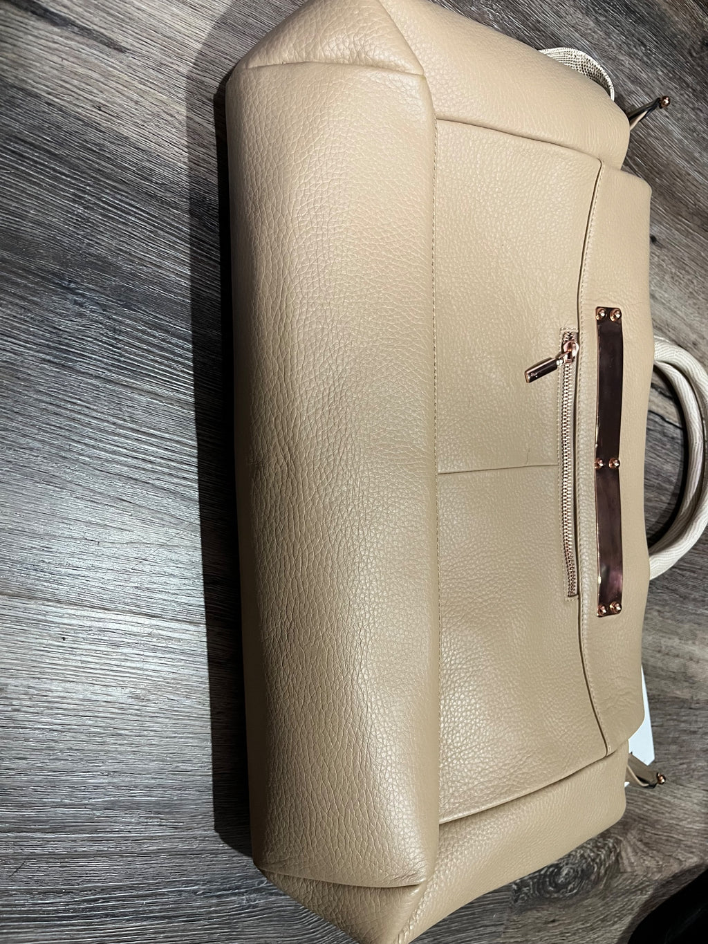 Ginger & Smart Textured Leather Tote Bag With Rose Gold Hardware - Image 4
