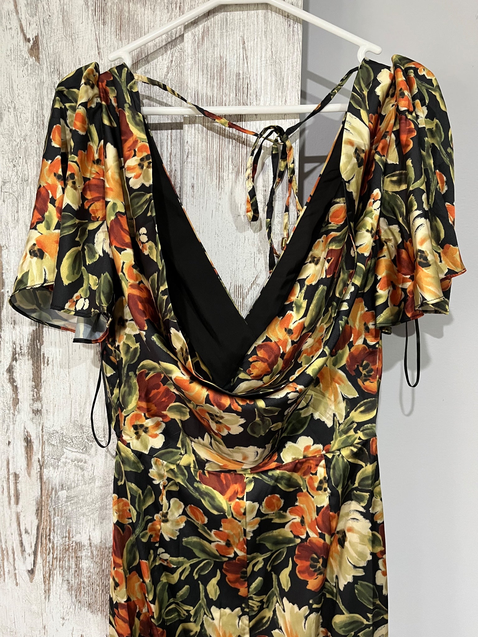 SAJEL Diana Floral Puff Sleeve Midi Dress rrp $229  - Image 4