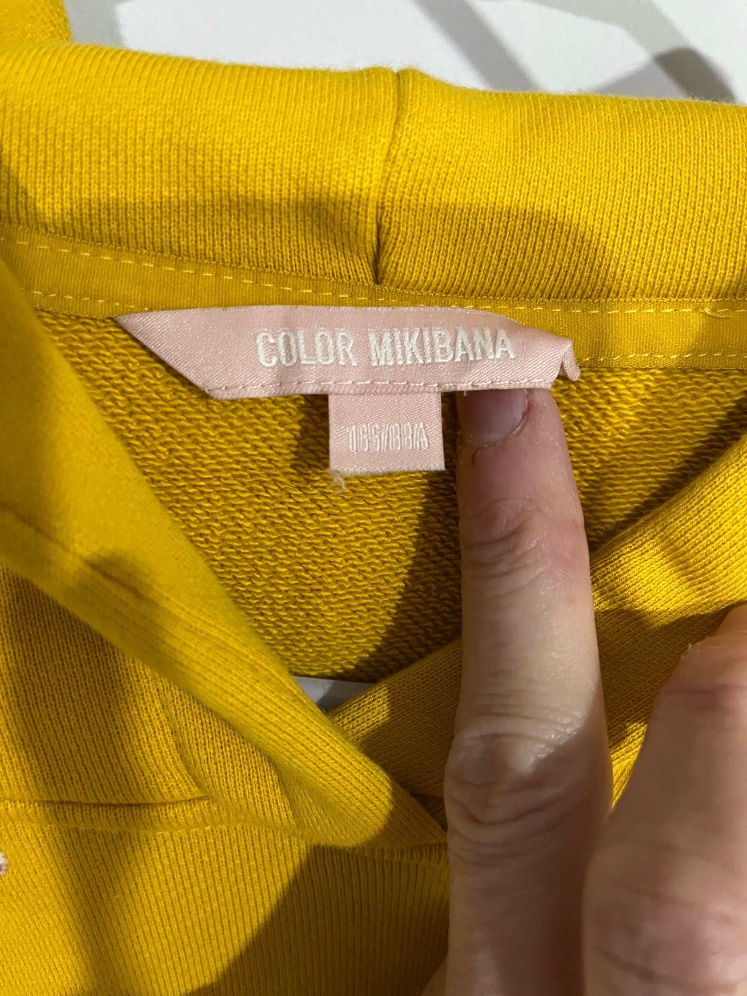 COLOR MIKIBANA Yellow Cat Embroidered Hoodie - Image 4