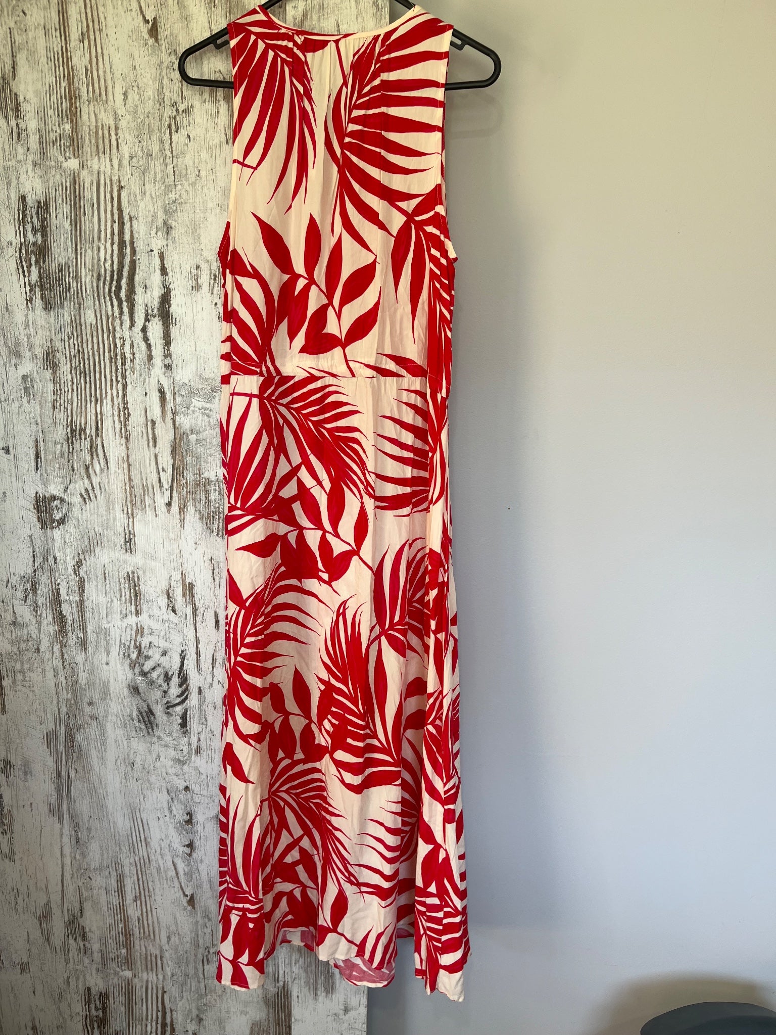 MNG Red And White Tropical Palm Leaf Print Sleeveless Maxi Dress - Image 4