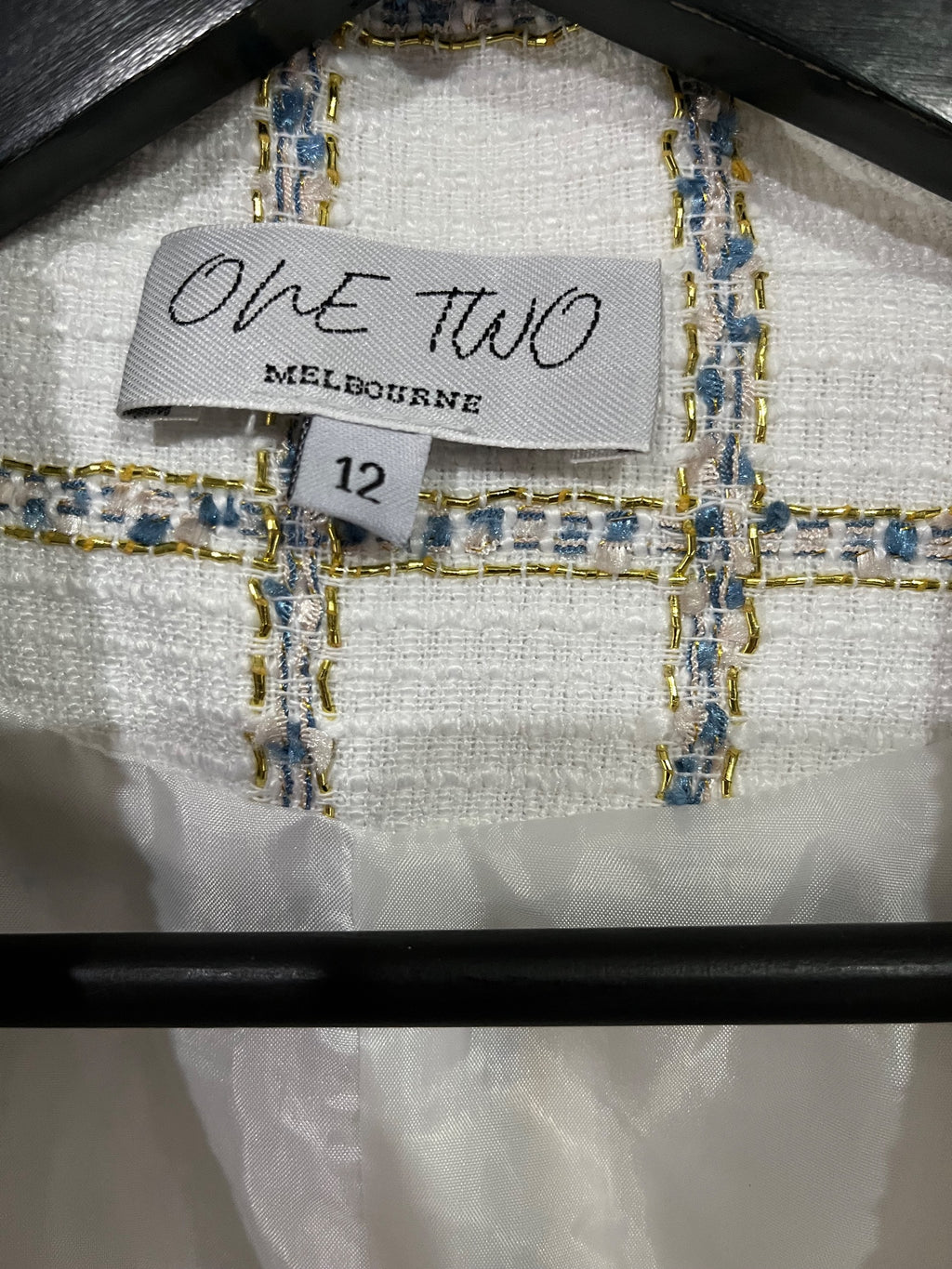 One Two Melbourne White & Gold Metallic Tweed Double-Breasted Blazer - Image 4