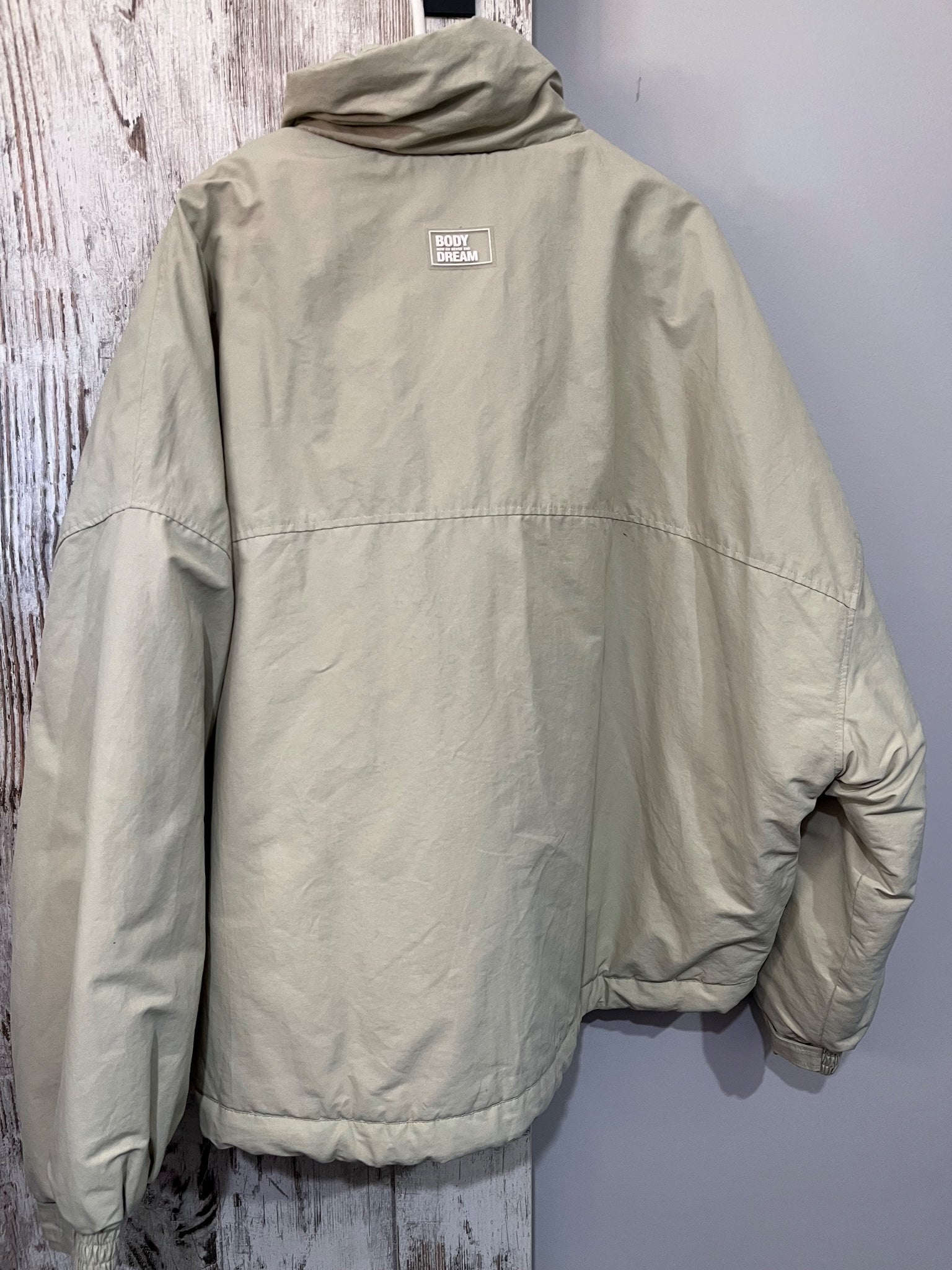 BODY DREAM Oversized Puffer Jacket Beige - Image 4