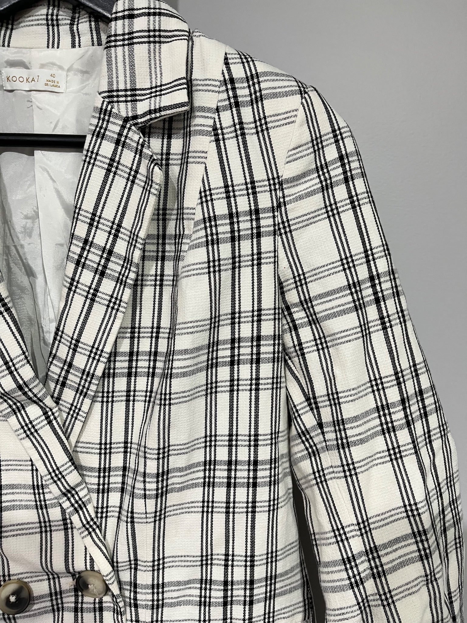 KOOKAÏ Women's Double-Breasted Plaid Blazer Jacket - Image 4