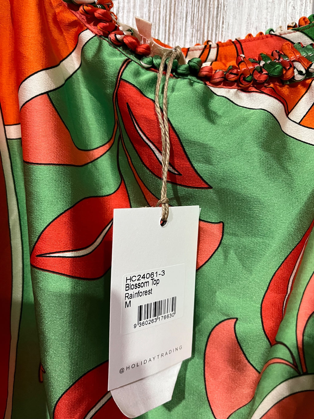Holiday Blossom Top Rainforest Print Puff Sleeve Crop - Image 4