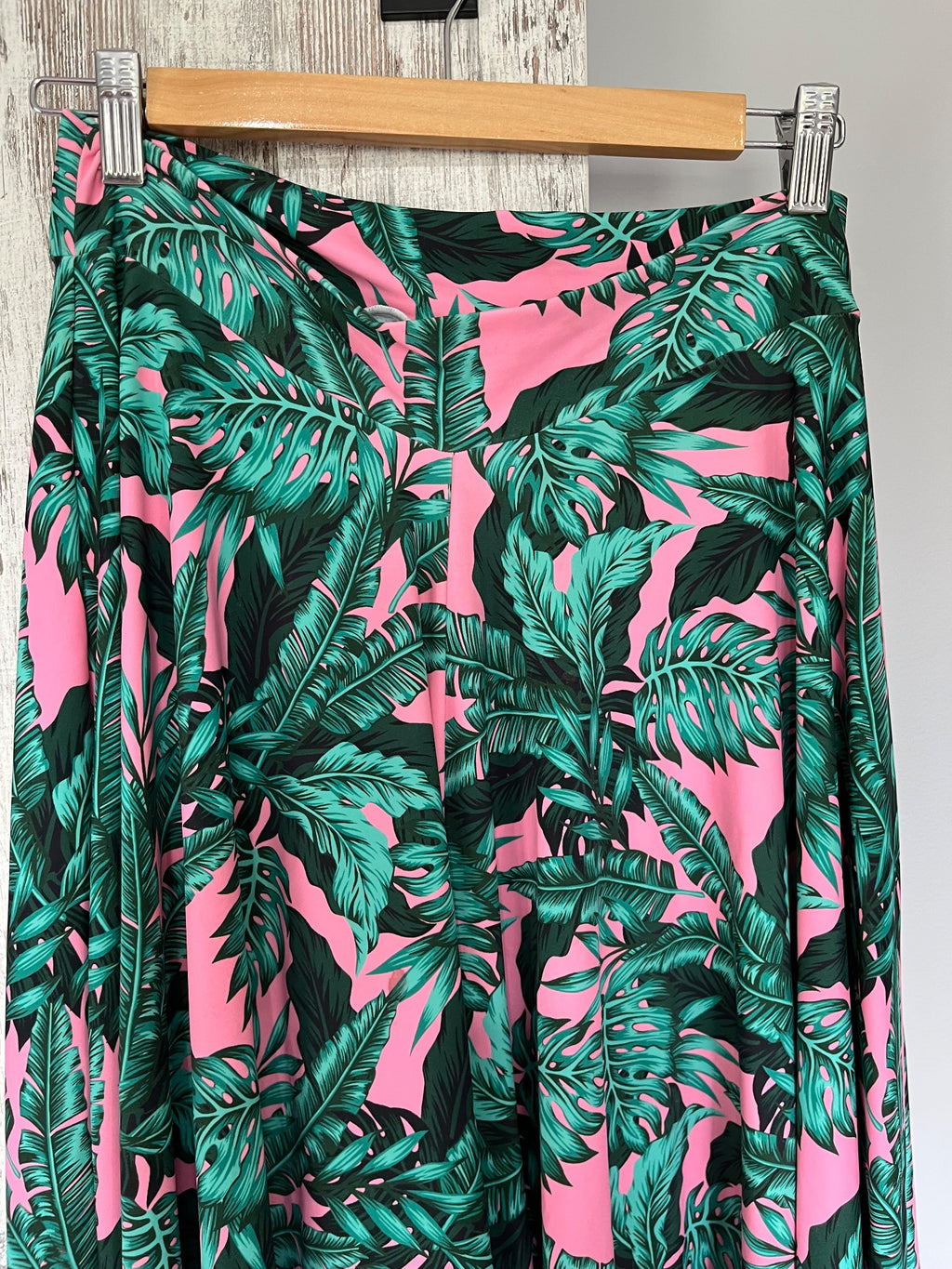 Exoticathletica Tropical Leaf Print Palazzo Pants/ Cullottes Pink Green - Image 4