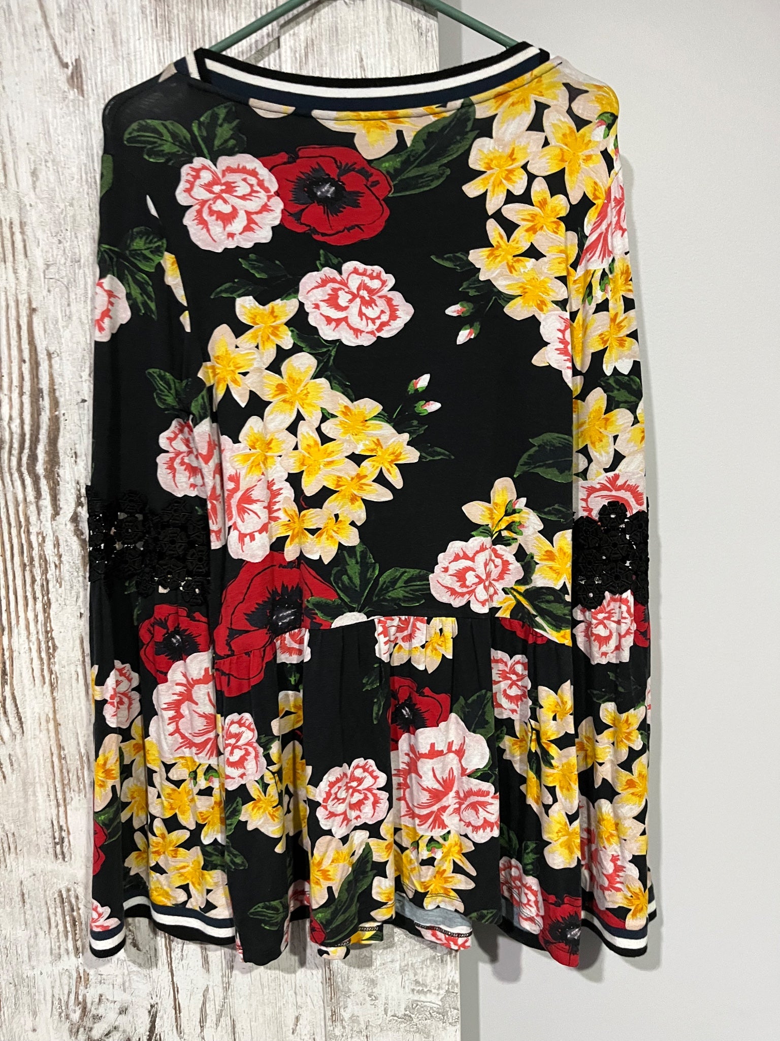 Desigual Floral Print Long Sleeve Peplum Top With Crochet Detail - Image 5
