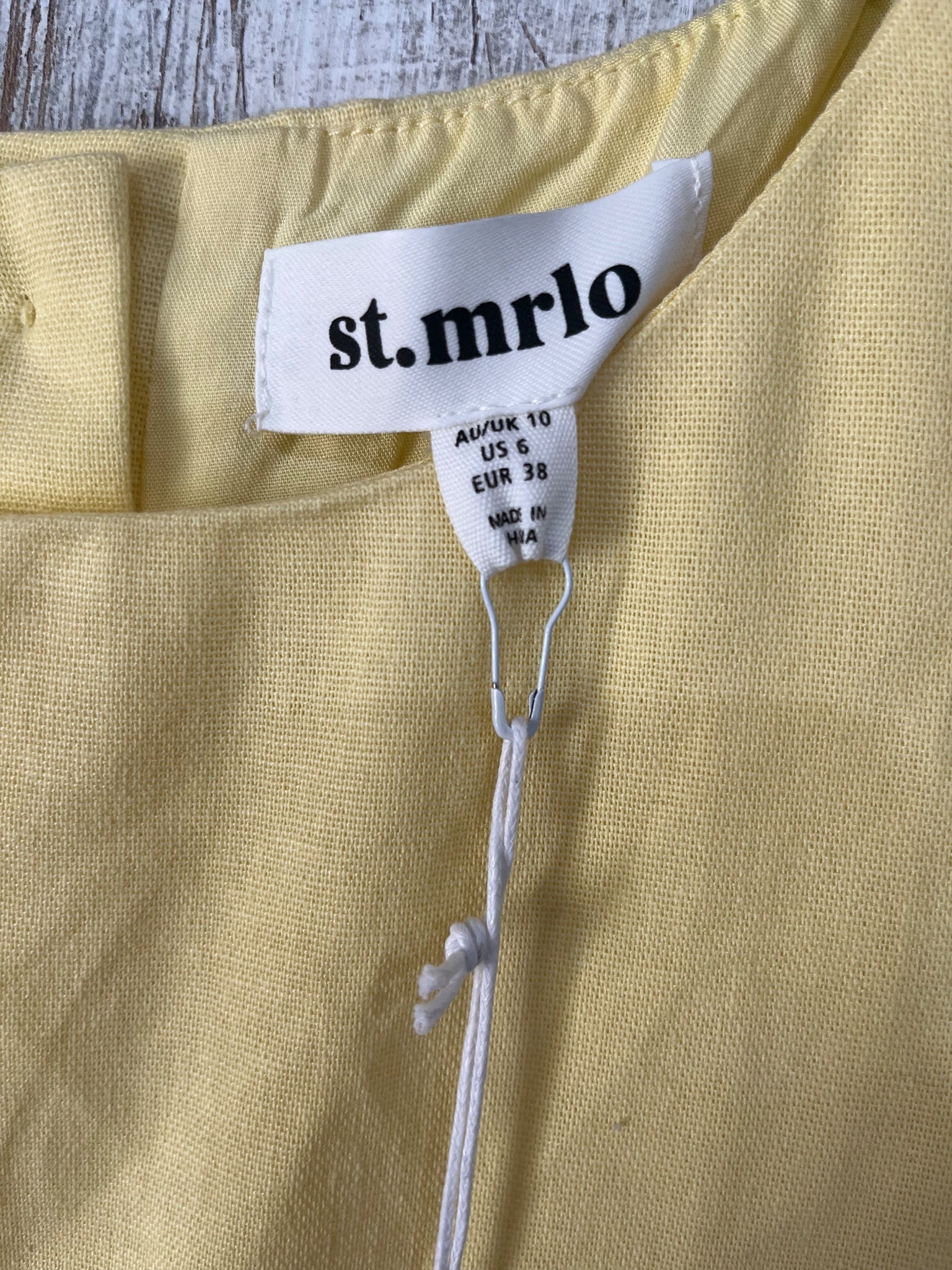 st.mrlo Byron Tiered Midi Dress Powder Yellow Size 10 - Image 5