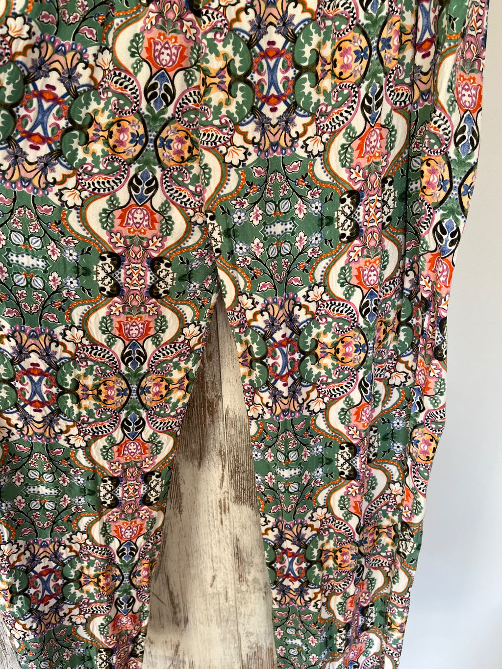 Isle Of Mine Paperbag Waist Trousers Floral Print Size L - Image 5