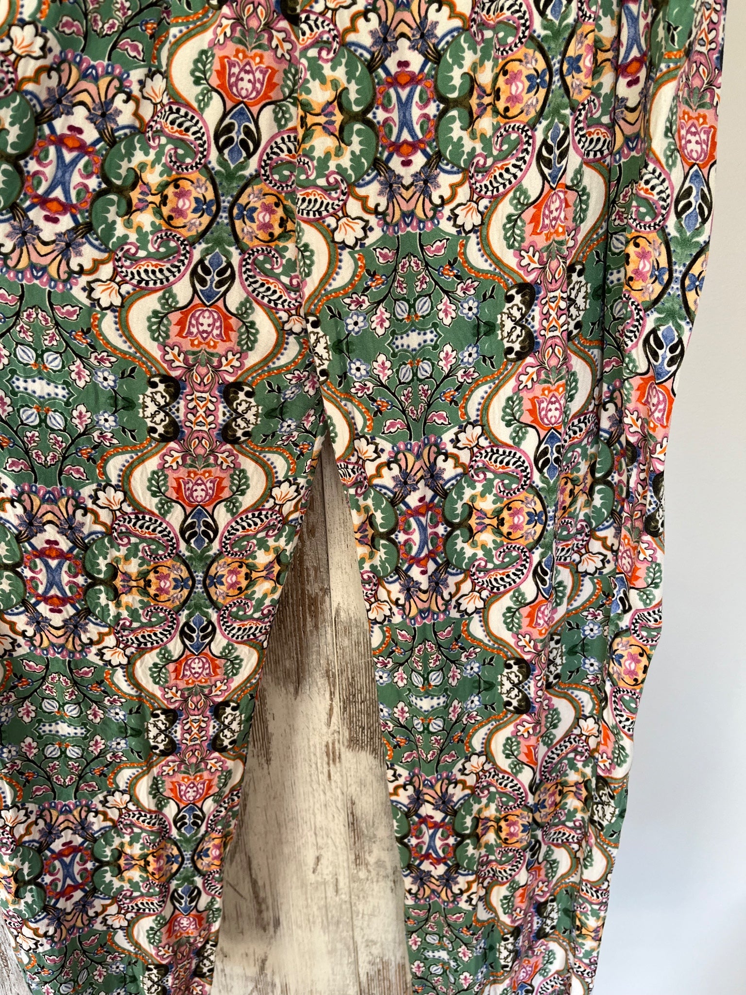 Isle Of Mine Paperbag Waist Trousers Floral Print Size L - Image 5