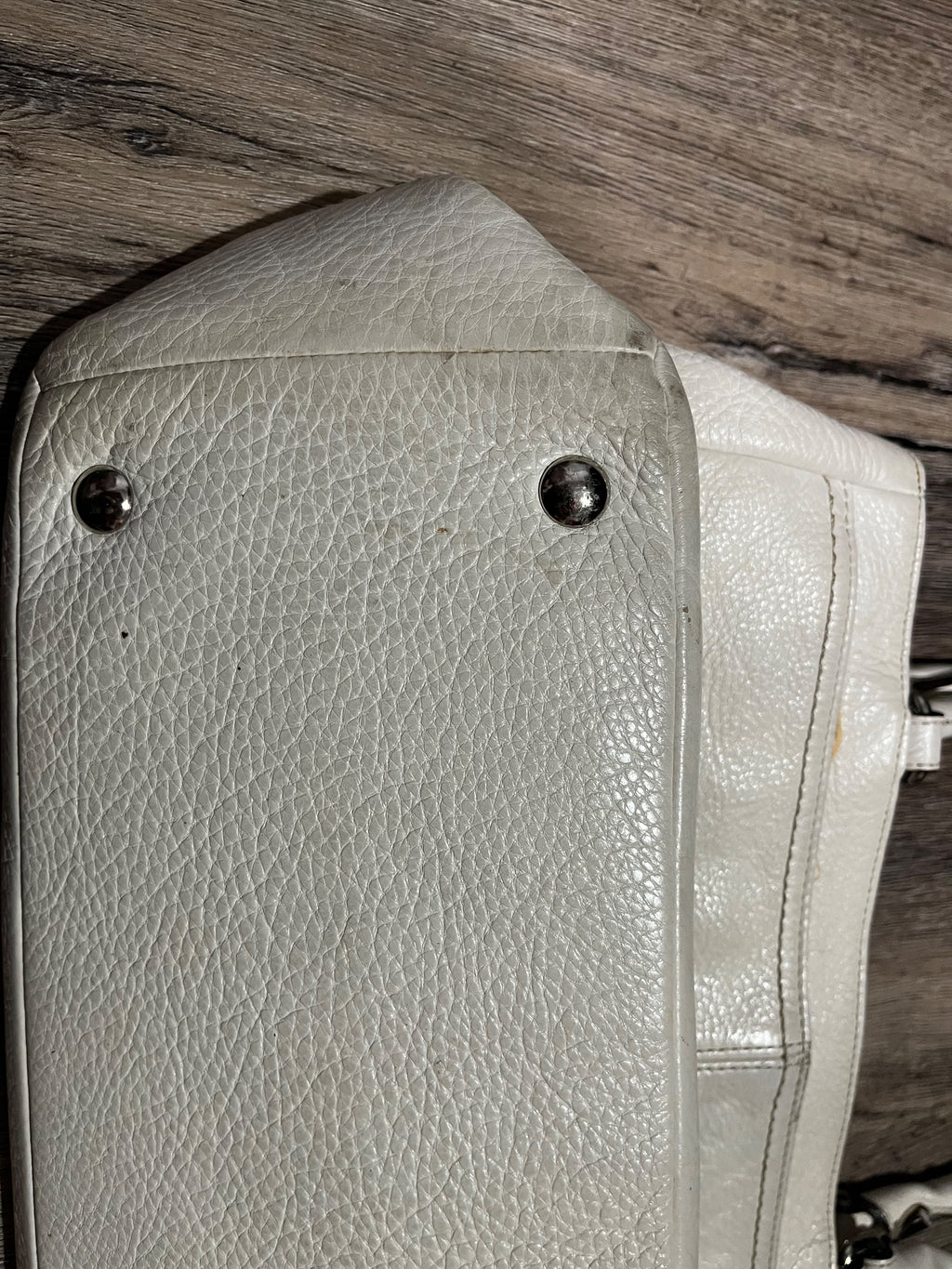 Coach Legacy Pebbled Leather Turnlock Satchel White - Image 5
