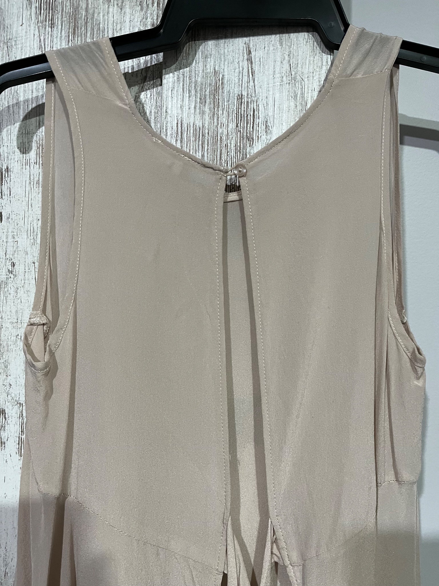 M.A. Dainty Silk Sleeveless Ruffle Hem Tunic Top Beige Size 8 - Image 5