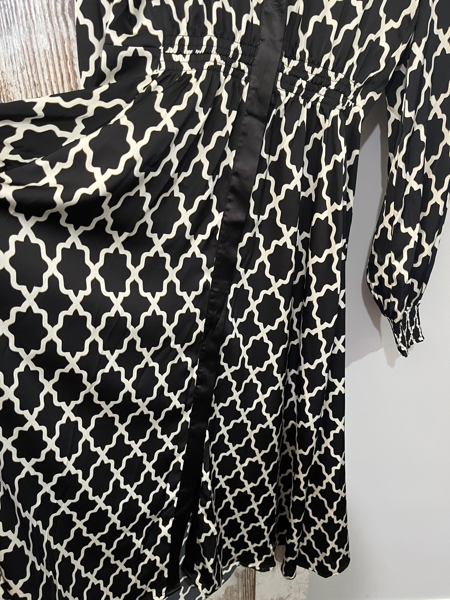We Are The Others Tia Geometric Print Maxi Dress - Image 5