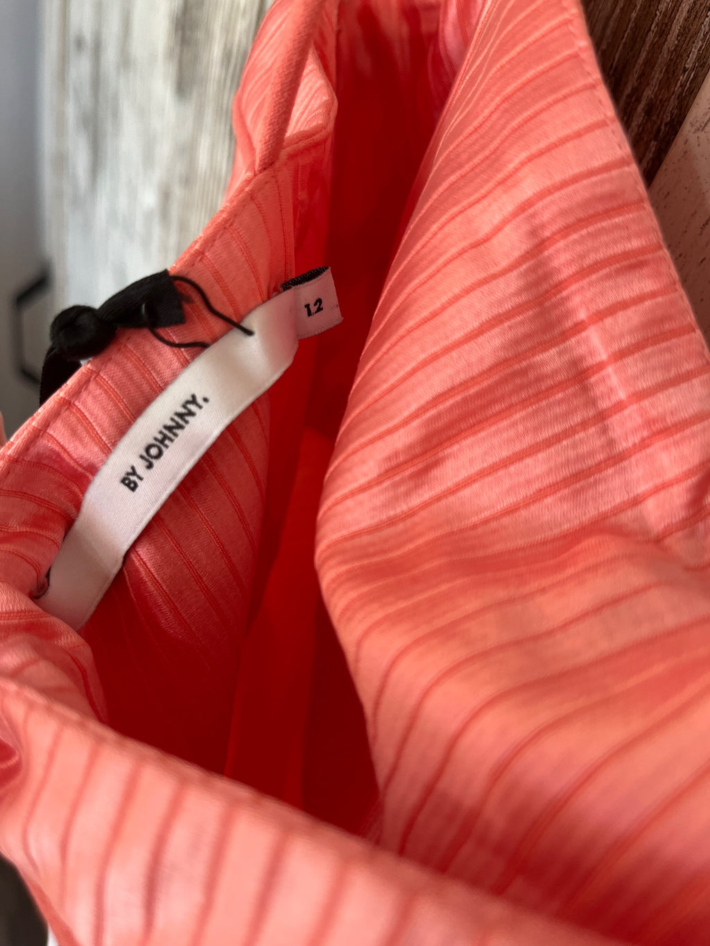 BY JOHNNY. Coral Satin Textured Slip Dress - Image 5