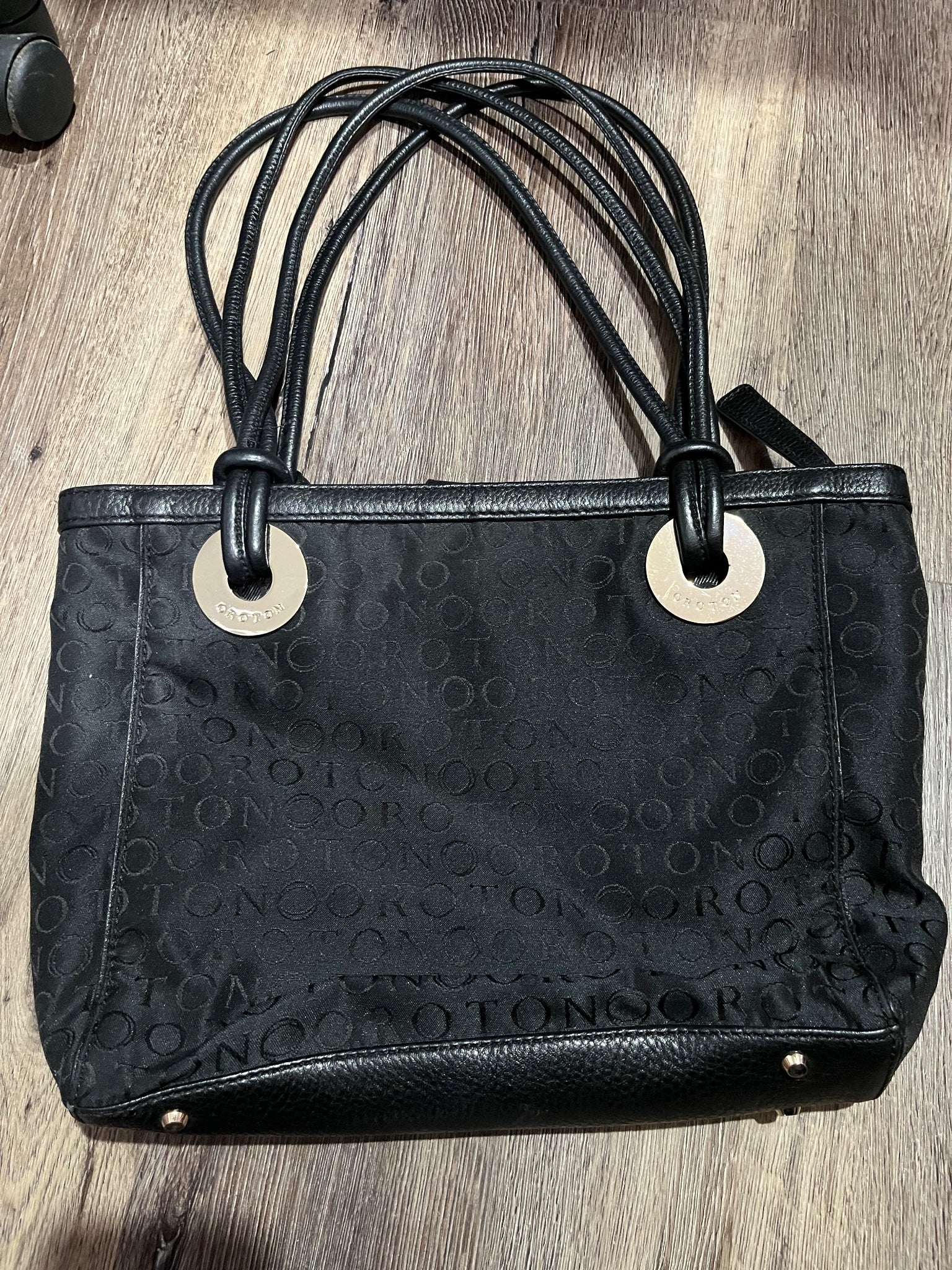 Oroton Signature Jacquard Black Tote Bag - Image 6