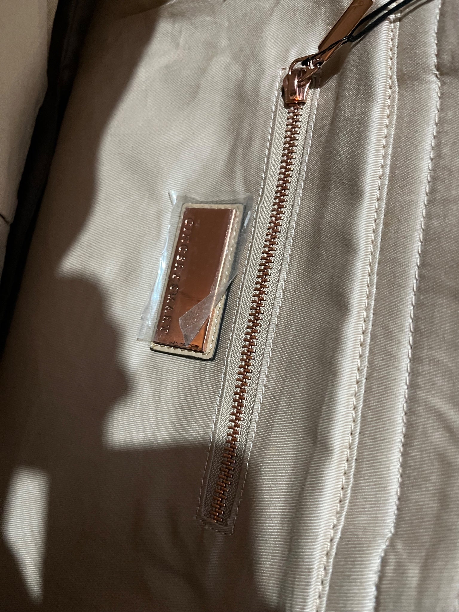 Ginger & Smart Textured Leather Tote Bag With Rose Gold Hardware - Image 7