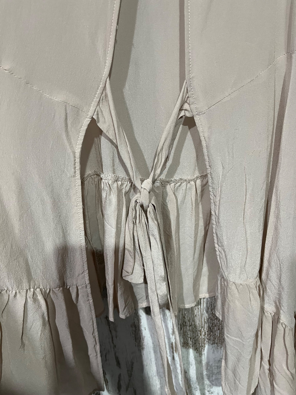 M.A. Dainty Silk Sleeveless Ruffle Hem Tunic Top Beige Size 8 - Image 7