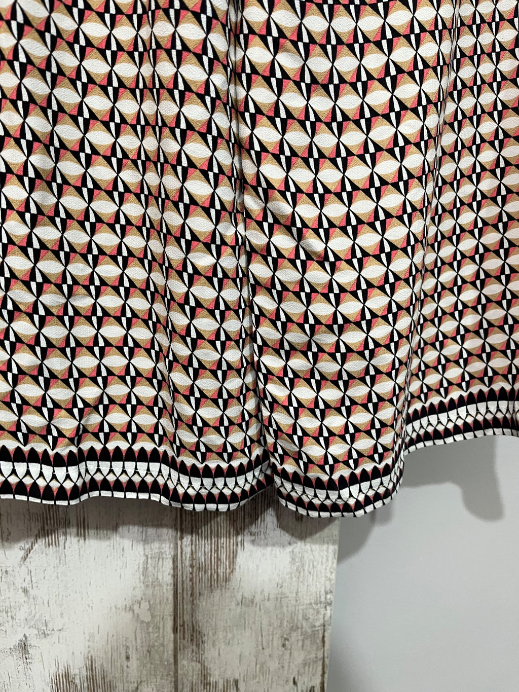 Paper Heart Geometric Print Matching Shirt and Pants Set Size 10 - Image 8