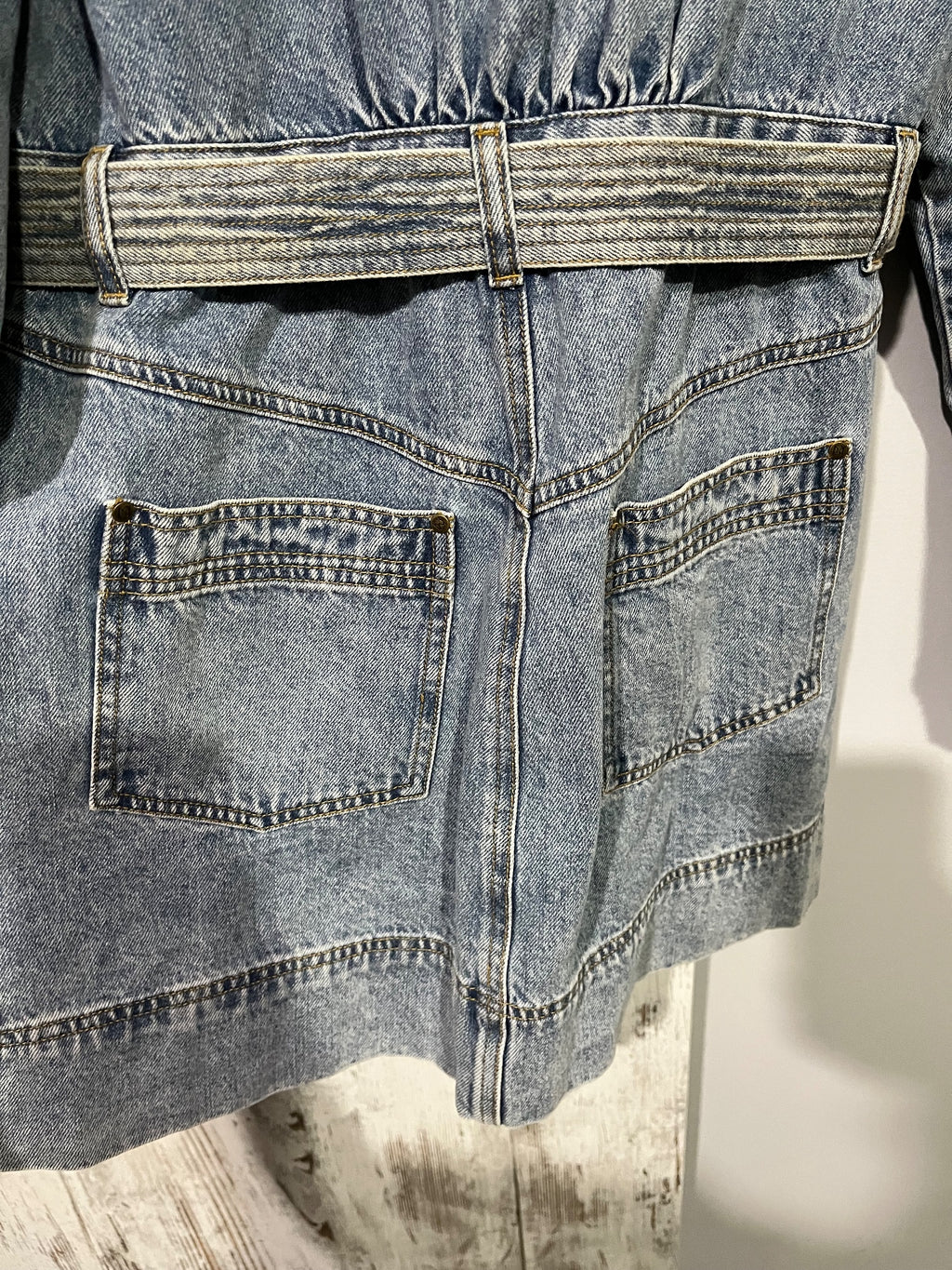 Kivari Acid Wash Denim Zip-Up Belted Dress - Image 7