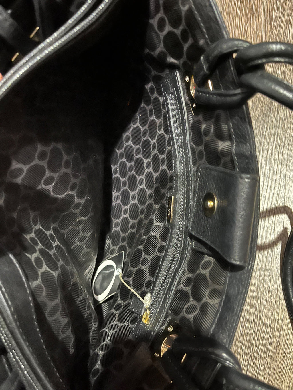 Oroton Signature Jacquard Black Tote Bag - Image 8