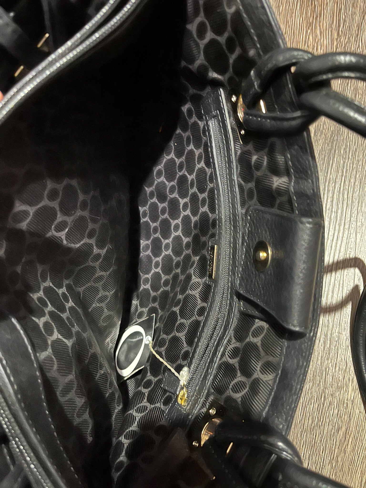 Oroton Signature Jacquard Black Tote Bag - Image 8